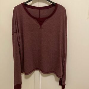 Arizona Jean Co NWT Women’s Long Sleeve Top in Dark Ruby. Size XL.